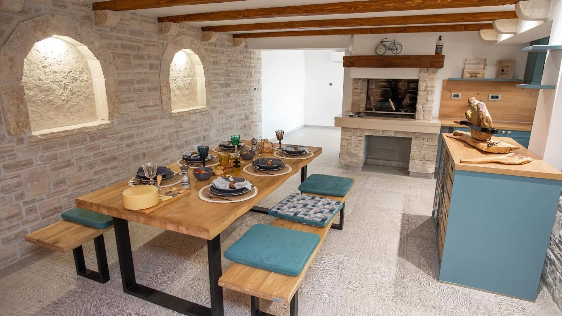 Holiday home Family Friendly House With A Swimming Pool Maslenica, Novigrad - 20492 Villa